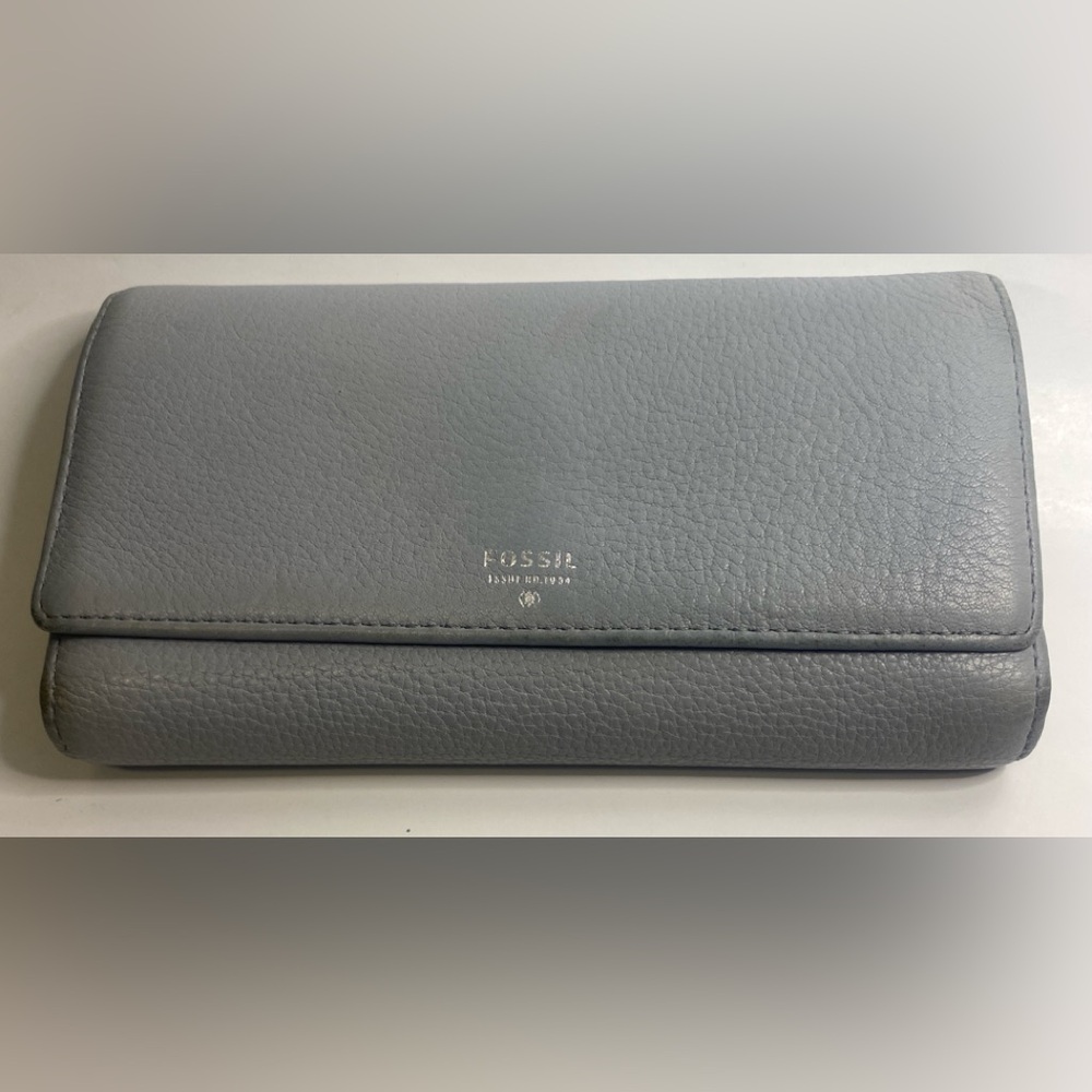 Fossil Gray Leather Wallet